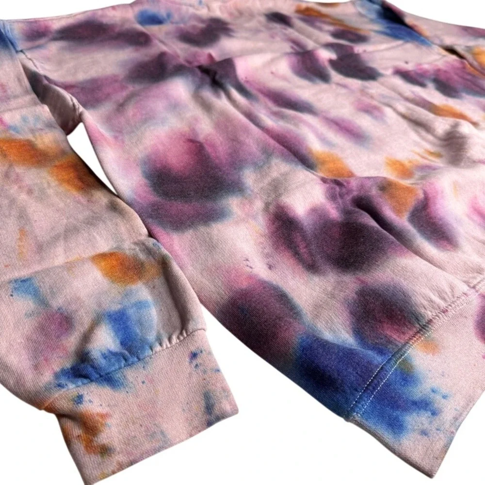 NWT Urban Renewal Remade Artist Studio Dye‎ Crew Neck Sweatshirt OS - Picture 6 of 8